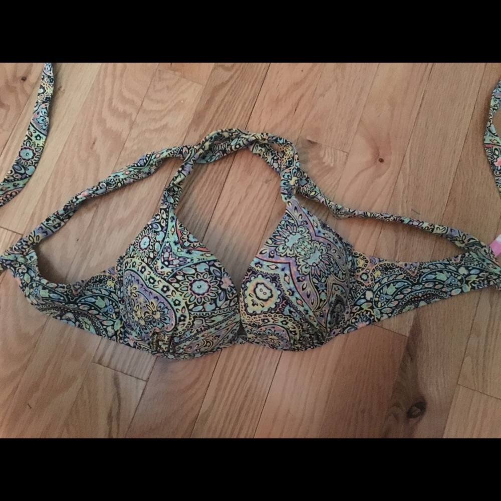 Victoria Secret 34A top with Small bottom